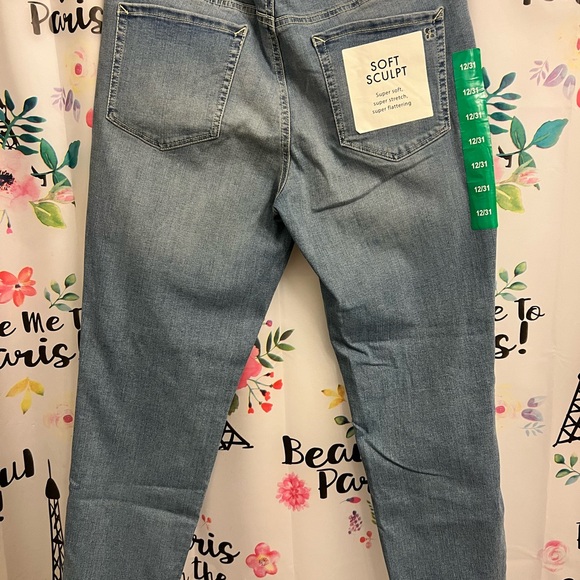 Spotlight High Rise Straight Jeans in Carry On. - Picture 4 of 6